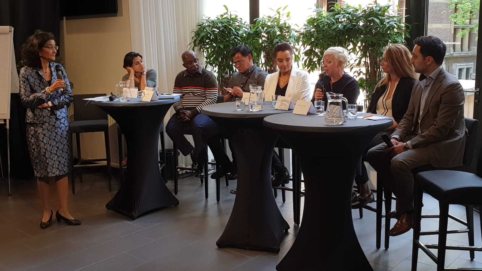 Panel discussion with lobby tour participants and parliamentarians in the Hague2